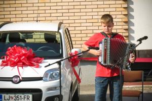 Rok Blatnik na harmoniki